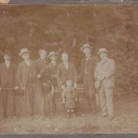 406) CDV Kabinettfoto 1906 Männer Gruppe Herrenausflug Flanierstock Kind 18cmx13,5cm