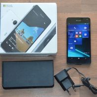 Microsoft Lumia 650 - inkl. Verpackung, Ladegerät, Book-Case - wie neu