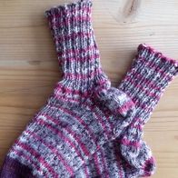 Handarbeit * Kuschelige Kindersocken aus Regia-Sockenwolle, Gr. 28/29 (2)