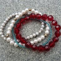 5 Perlenarmbänder Gummizug