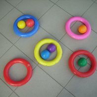 Spielzeug Kinder-Planschbecken: Bälle in Ringe werfen aufblasbar