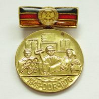 DDR Medaille - Für Verdienste bei der Gründung und Festigung der DDR