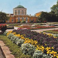 Hannover Herrenhausen Der Schmuckplatz vor dem Bibliothekspavillion im Biergarten