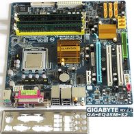 Mainboard Gigabyte GA-EQ45M-S2, Intel Q8200 4x2,33 GHz, 4GB Ram, 1 TB Festplatte