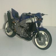 Motorrad - Yamaha - FZR - Street - Fighter - Umbau - Tamiya - 1:12 - Einzelstück