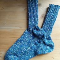 Handarbeit * Kuschelige Wollsocken aus Regia-Sockenwolle, Gr. 38/39, blau (2)