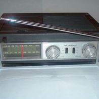 Transistorradio mit Uhr, Startone, Solid State Clock Radio