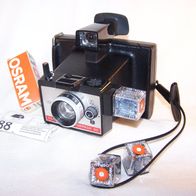 Alte Polaroid LAND Camera - Colorpack 80 mit 3 Flashcubes OFC - Blitzlampen