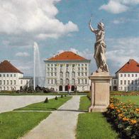 AK München Nymphenburg mit Statue in Farbe - unbenutzt