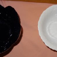 C Acropal France kleine Schüssel 1weis 1schwarz 2 Schüsseln wenig benutzt gut erhalte