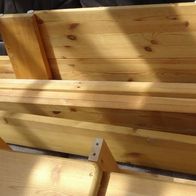 D Bettgestell Vollholz Liegefläche 2x2M stabiles Holzbett mit Nachttisch + Schubladen