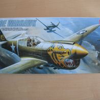 TOP!!! Academy 1671 Curtiss P-40E Warhawk 1:72 in OVP!!!