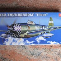 TOP!!! Academy 2105 P-47D Thunderbolt "Eileen" 1:72 in OVP!!!