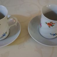 2 süße kleine Tassen mit Blümchen für Cappuccino oder Expresso