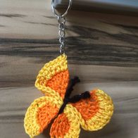 Schöner gehäkelter Schmetterling als Schlüsselanhänger (Handmade, Handarbeit) orange