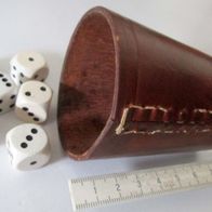 DDR Spiele / Spielzeug * Würfelbecher aus Rindsleder mit 6 Würfeln * Würfelspiel