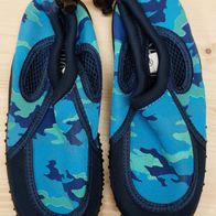 Schwimmschuhe Wasserschuhe 32 Sport Tarnfarbe Camoflash Blau Wasser Welle
