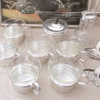 DDR Hausrat * 6 Teegläser mit Henkel-Unterteilen aus Alu + Zuckerdose mit Glaseinsatz