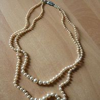 Hübsche doppelreihige Perlenkette 45 cm
