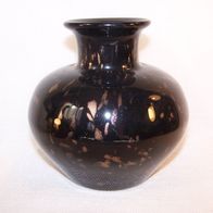 Massive Bohemia Hyalithglas Vase mit metallischglitzerden, goldfarbigen Einschlüssen