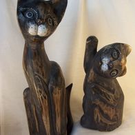 2 Holzfiguren - " Katzen "