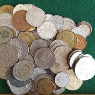 Ausland diverse internationale ca. 80 Stück Kleinmünzen s. Original-Scan