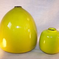 2 gelbgrüne Melitta Keramik Vasen * **