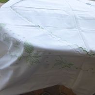 alte Couvert-Bettbezüge 4x + 7 Kissen, weiß, mit Stickerei weiß + grün DDR Vintage