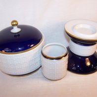 Lichte / Thüringen Kobalt-Porzellan-Set von 1966 ; Dose, Kerzenhalter, Vase *