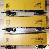 3x Mehano H0 Santa Fé Güterwagen gelb