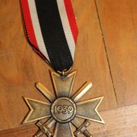 Original Kriegsverdienstkreuz mit Schwerter 2. Klasse o. Hersteller (1)
