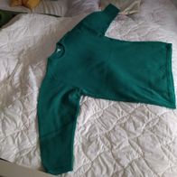 grüner Langarm Pullover