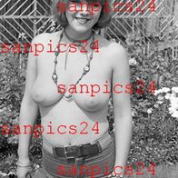 PHOTO - EROTIK - 8/11 NAKED WOMAN ON 1977 HONDA CIVIC #27
