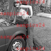 PHOTO - EROTIK - 9/11 NAKED WOMAN ON 1977 HONDA CIVIC #27