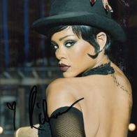 Rihanna - orig. sign. Grossfoto