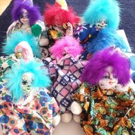 200 Clown Puppen gemischt im Konvolut zu verkaufen