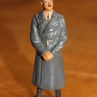 Original Lineol Figur Reichskanzler AH stehend im Mantel, 7,5cm (2) Top Zustand