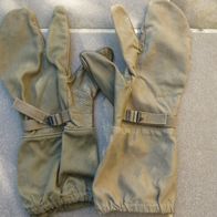 Paar Original Fäustlinge / Handschuhe aus ABC-Abwehr-Ausrüstung der Bundeswehr