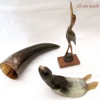 geschnitzte Tierfiguren aus Horn * Robbe & Reiher + Horn - poliert