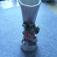 kleine Glasvase, Blumenvase, Dekovase mit Verzierungen