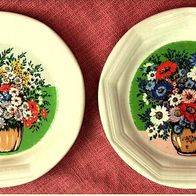 2 Keramik-Wandteller mit Blumen-Motiven - Durchmesser ca. 20 cm
