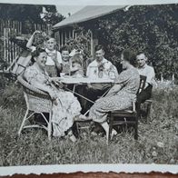 antiquarisches Foto von 1939 !!!!! Motiv: Im Garten ! Deutsches Reich - 2. WK !