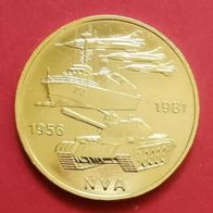 10 DDR Mark Münze 25 Jahre NVA von 1981, 24 Karat vergoldet