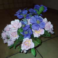 kleiner Kunstblumenstrauss -------------10/23---------