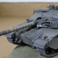 Maßstab 1:35 Tamiya Challenger I gebaut und gealtert