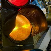 LED-Verkehrs-Ampel rot geb und grün in groß