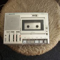 Kassettenrekorder "Sanyo"