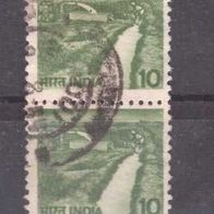 Indien Michel Nr. 897 gestempelt (4,7) senkrechtes Paar