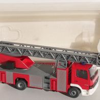 Wiking 617 01 35 Mercedes-Benz Atego Leiterwagen Metz Feuerwehr