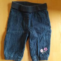 Kleine Jeans in Gr. 62